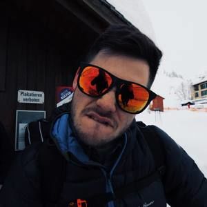 Meet your Posher, Chris